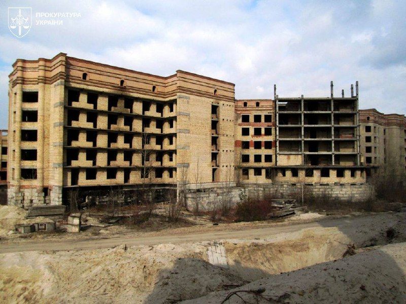 Ексзаступника секретаря РНБО Сівковича підозрюють у привласненні лікарні та землі в Києві