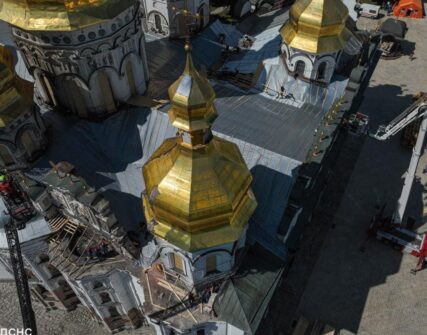 У Києві завершено консервацію даху Свято-Успенського собору після російської атаки