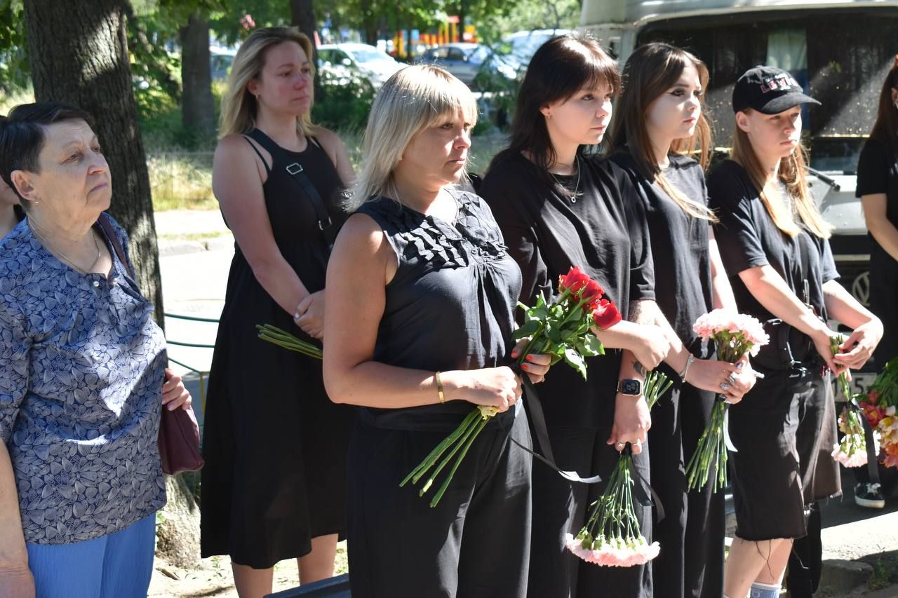 У Києві вшанували пам'ять військового Руслана Беньо та журналістки Олени Губанової