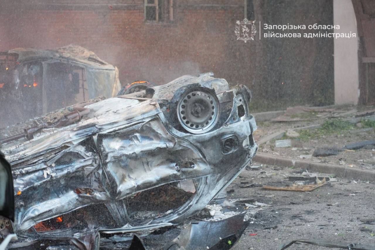 Запоріжжя під безперервним ударом РФ з ночі: шість постраждалих