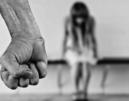 3 тисячі євро жертвам сексуального насильства під час війни: анонсовано нову програму
