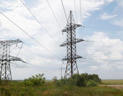 Укренерго: 30 червня по всій Україні запровадять графіки відключень світла