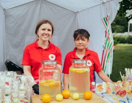 У Києві відбувся Red Cross Family Fest: навчання першій допомозі та безпеці