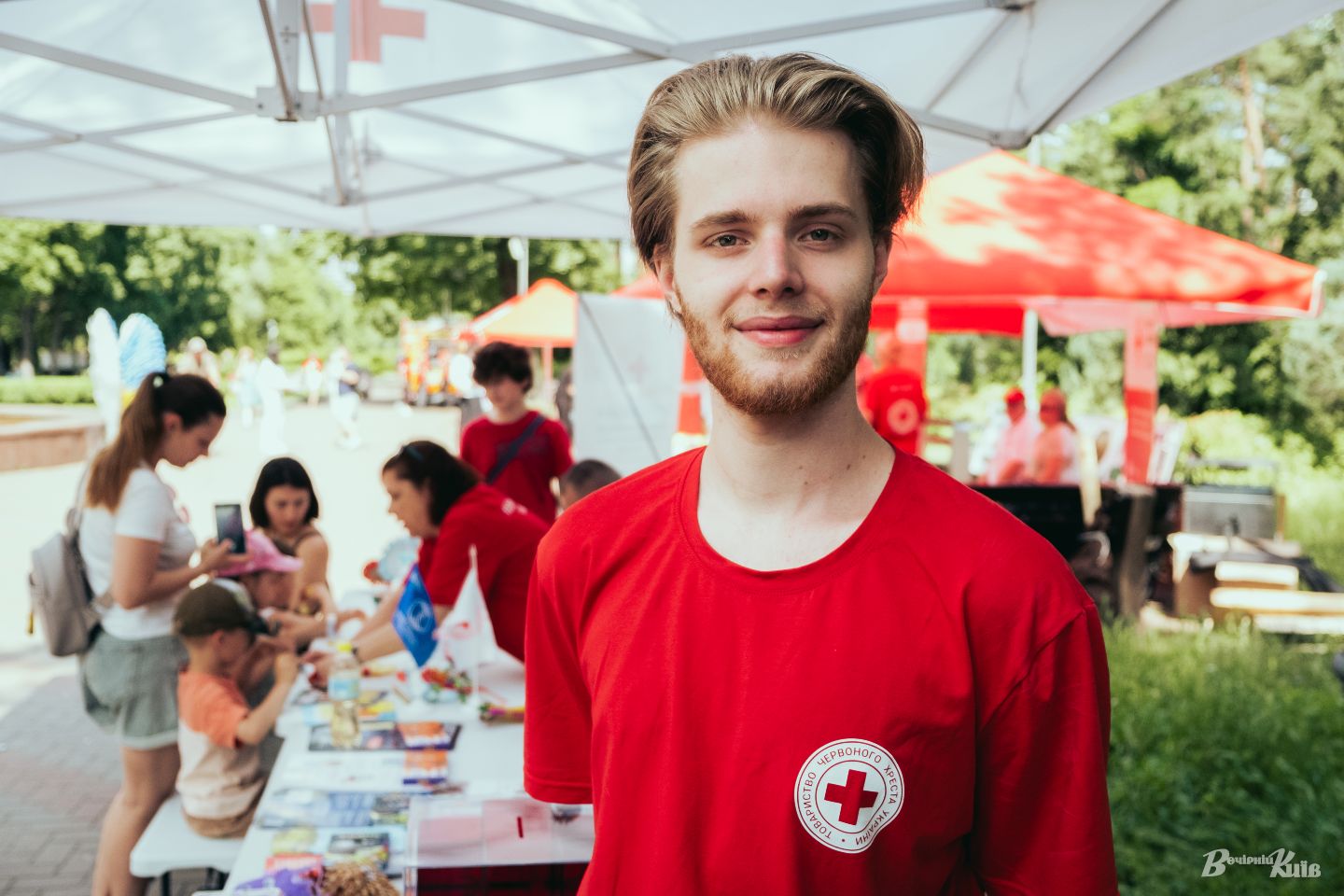 У Києві відбувся Red Cross Family Fest: навчання першій допомозі та безпеці