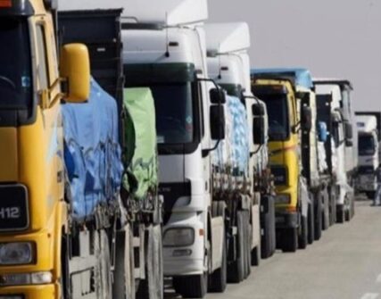 Київ обмежує рух вантажівок через спеку