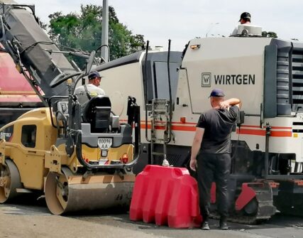 У Києві на проспекті Каденюка на тиждень обмежать рух