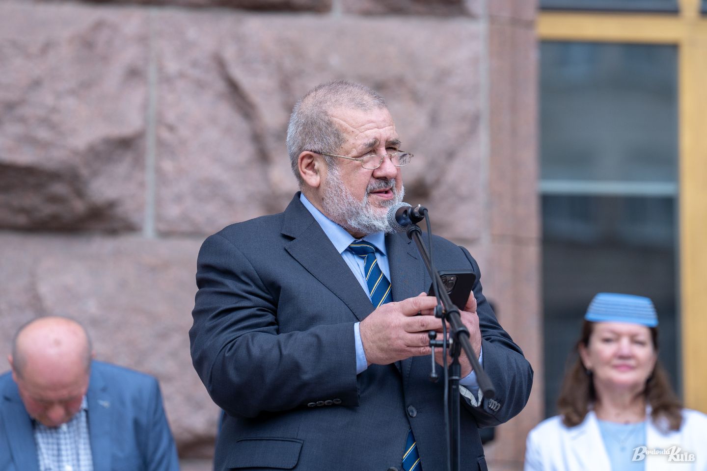 Київ підняв кримськотатарський прапор на знак солідарності