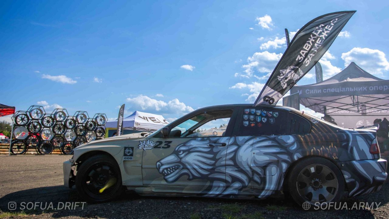 ССО ЗСУ презентували SOF Drift Team: першу в Україні мілітарі дрифт-команду