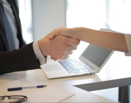 Київ Мілітарі Хаб допомагає ветеранам знайти роботу: деталі та статистика