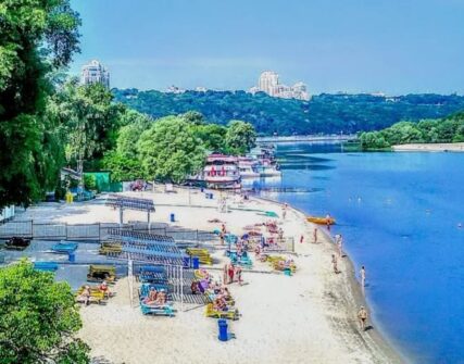 Більшість пляжів Києва безпечні для купання: Департамент охорони здоров’я