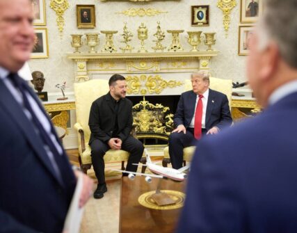 Зеленський просив Трампа дозволити Starlink для ударів по РФ – The Atlantic
