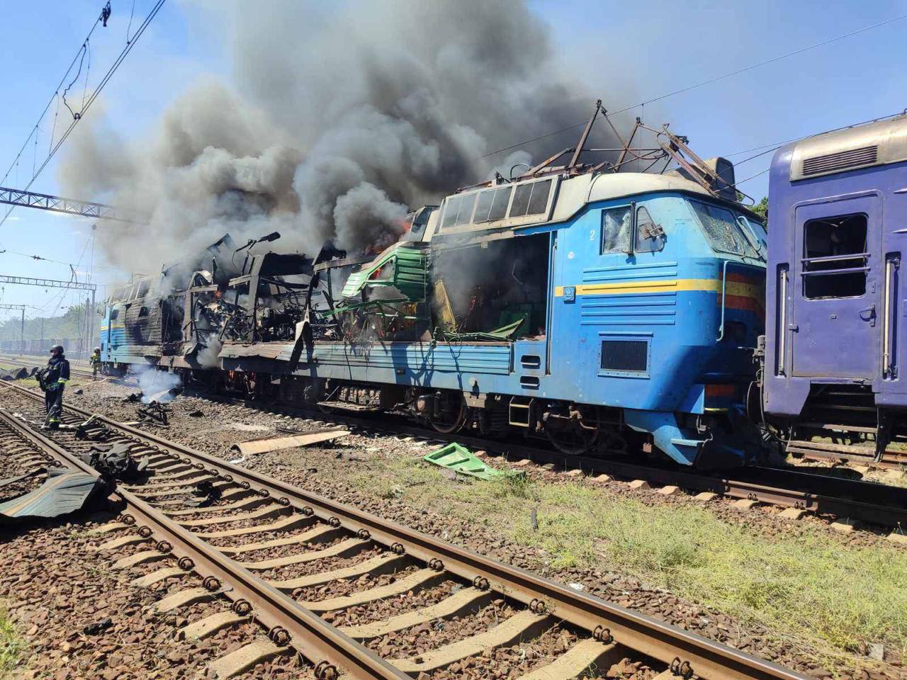 У Запорізькій області потяг пошкоджено дроном: пасажирів евакуйовано
