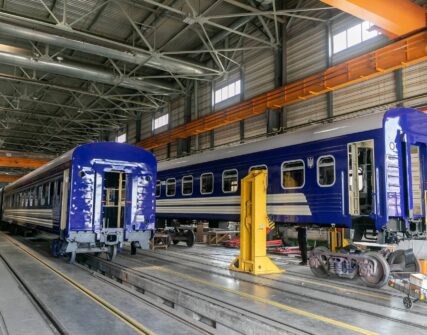Укрзалізниця замовила 92 нові вагони у Крюківського заводу: деталі