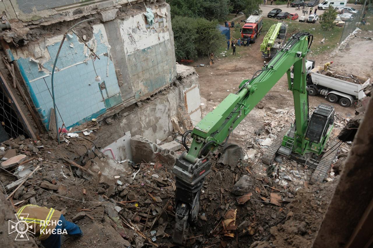 У Києві завершили пошук жертв після атаки 6 липня: 19 загиблих, серед них дитина