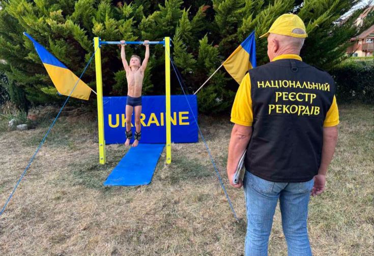 Юний українець Філіп Нагорний встановив рекорд у Лозанні: 250 підйомів переворотом