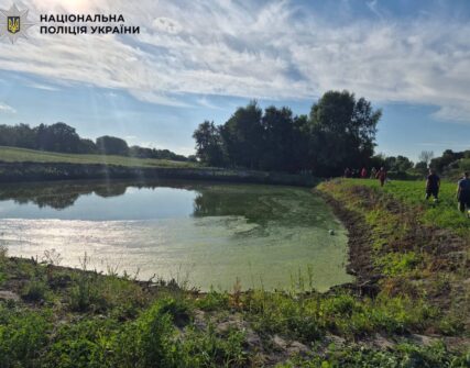 На Київщині потонула 13-річна дівчинка, намагаючись дістати м'яч
