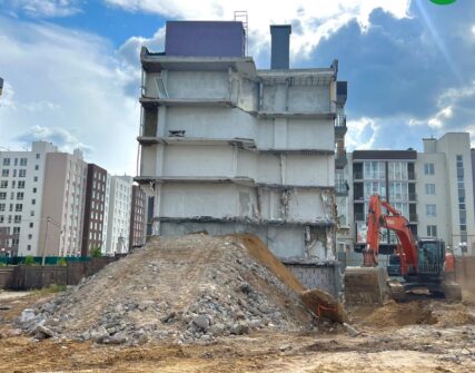 На Київщині повністю відновили 18 багатоквартирних будинків: 4000 мешканців повернуться додому