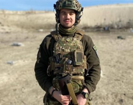 На фронті загинув 24-річний бойовий хірург Віталій Гакало
