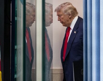 Трамп хоче мита на іранську нафту: Politico прогнозує зрив законопроєкту