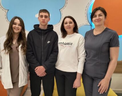Хлопець із Закарпаття отримав травму ока від болгарки: лікарі врятували зір