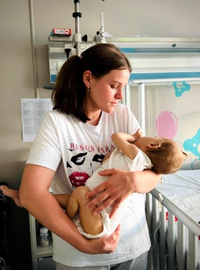 У НДСЛ «Охматдит» 10-місячна Христинка стала сотою пацієнткою, якій пересадили печінку