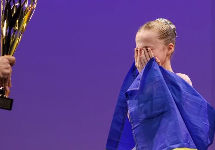 11-річна українка Поліна Денис стала абсолютною чемпіонкою Dance World Cup 2026