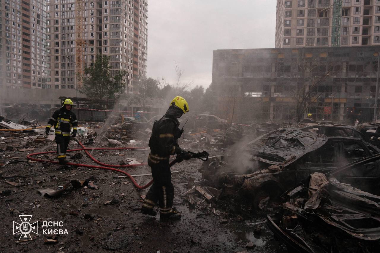 Кількість жертв атаки РФ у Києві зросла до 10: що відомо