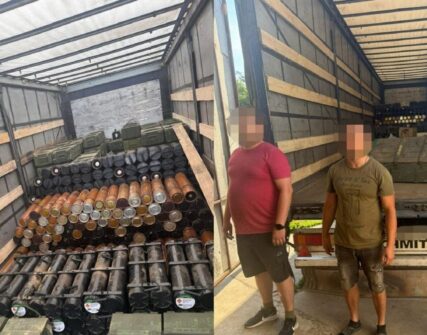 ДБР повідомило про підозру трьом військовим за спробу продажу зброї на 2 млн грн