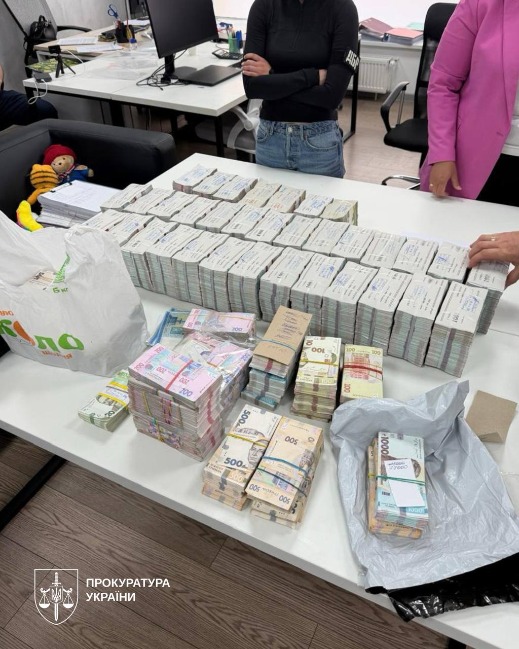 Офіс генпрокурора розслідує розкрадання 6,95 млрд грн на закупівлі БПЛА