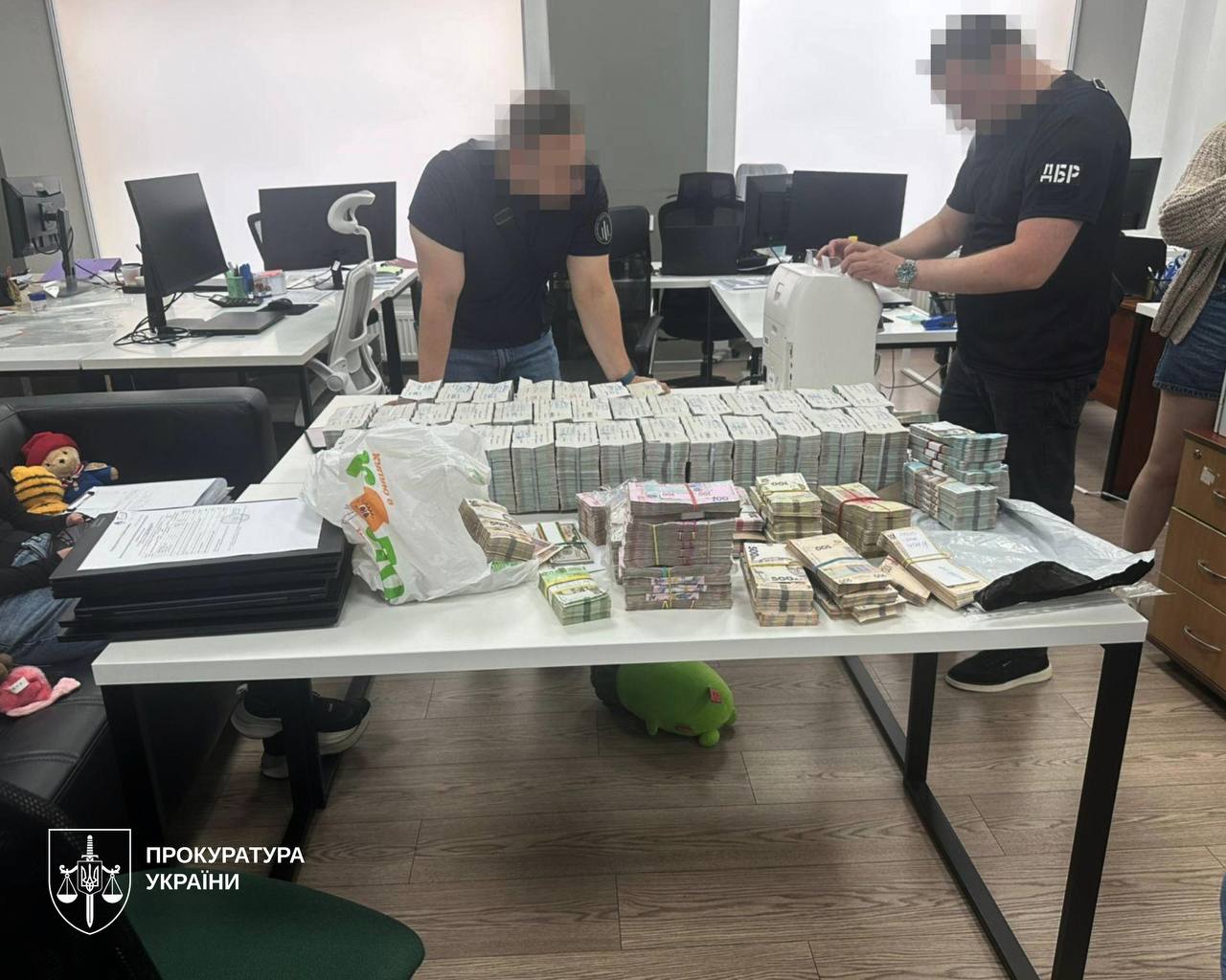 Офіс генпрокурора розслідує розкрадання 6,95 млрд грн на закупівлі БПЛА