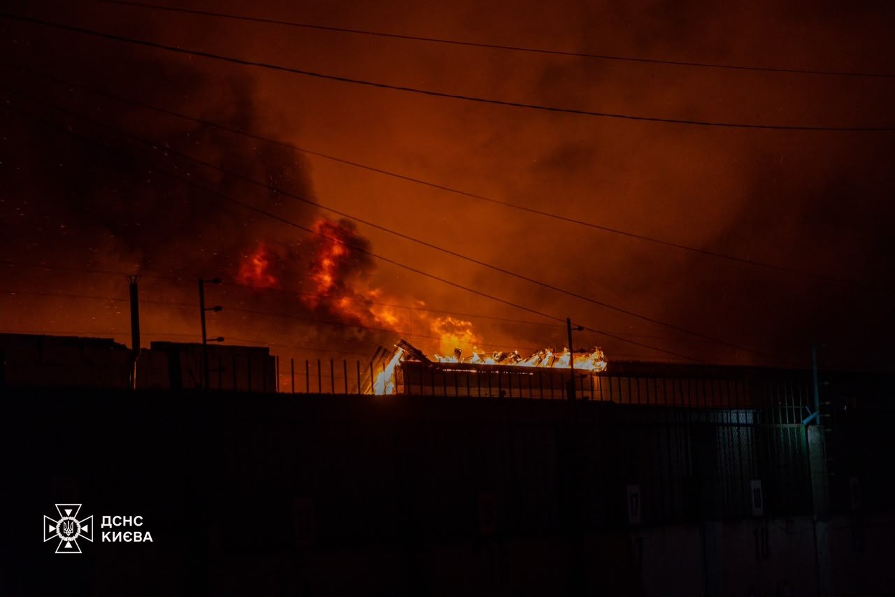 У Києві загинула людина та є поранені внаслідок нічного ракетного удару РФ