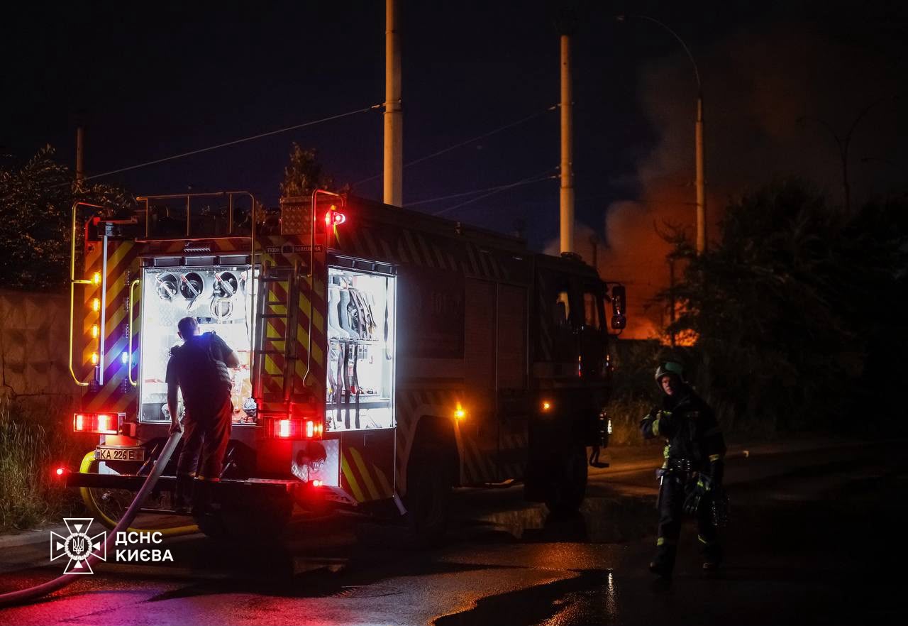 У Києві загинула людина та є поранені внаслідок нічного ракетного удару РФ