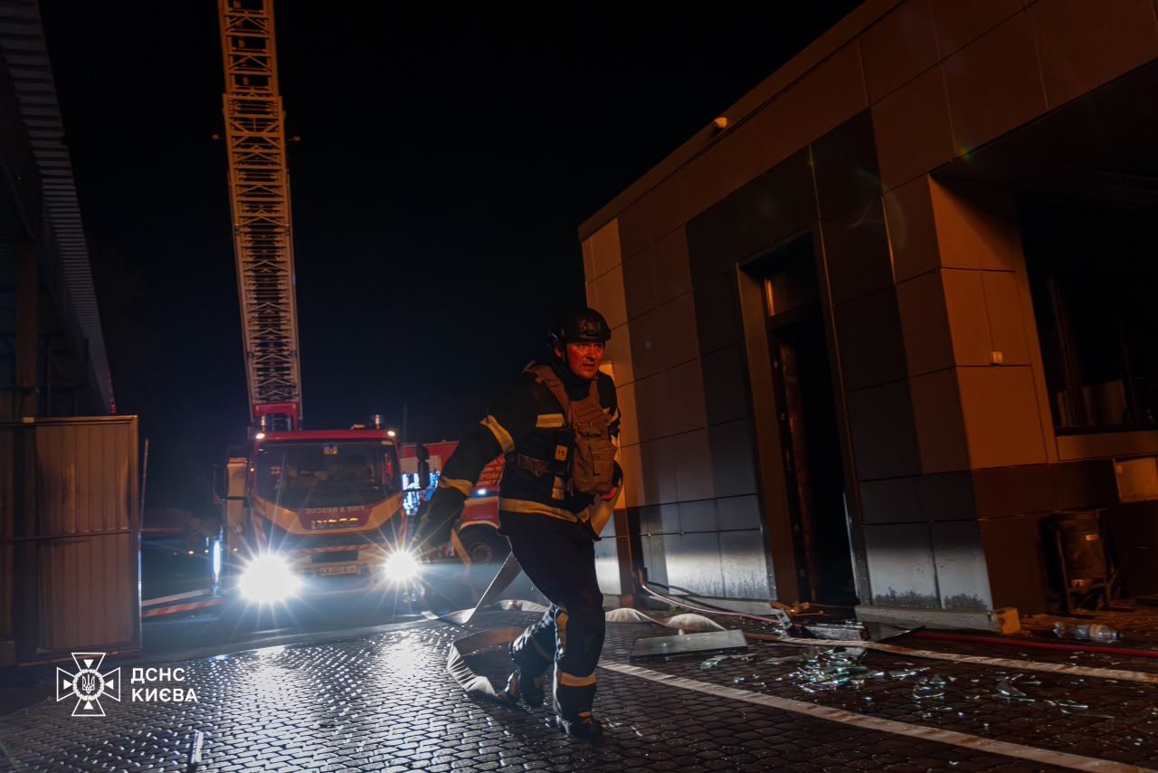 У Києві загинула людина та є поранені внаслідок нічного ракетного удару РФ