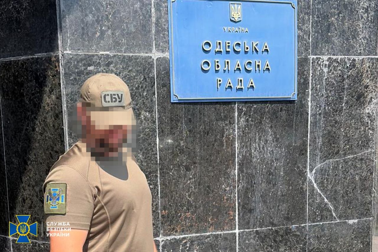 СБУ викрила заступника голови Одеської облради на вимаганні 50 тис. доларів хабара