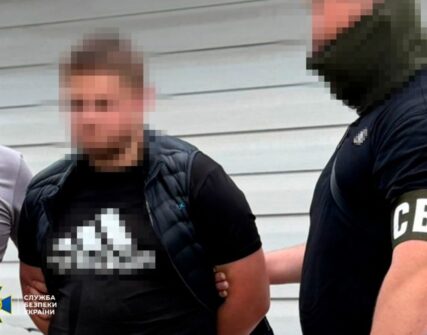СБУ та Нацполіція затримали трьох російських агентів, які влаштовували підпали авто Сил оборони