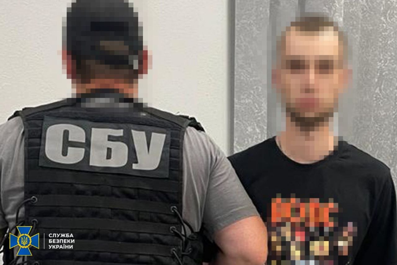 СБУ та Нацполіція затримали трьох російських агентів, які влаштовували підпали авто Сил оборони
