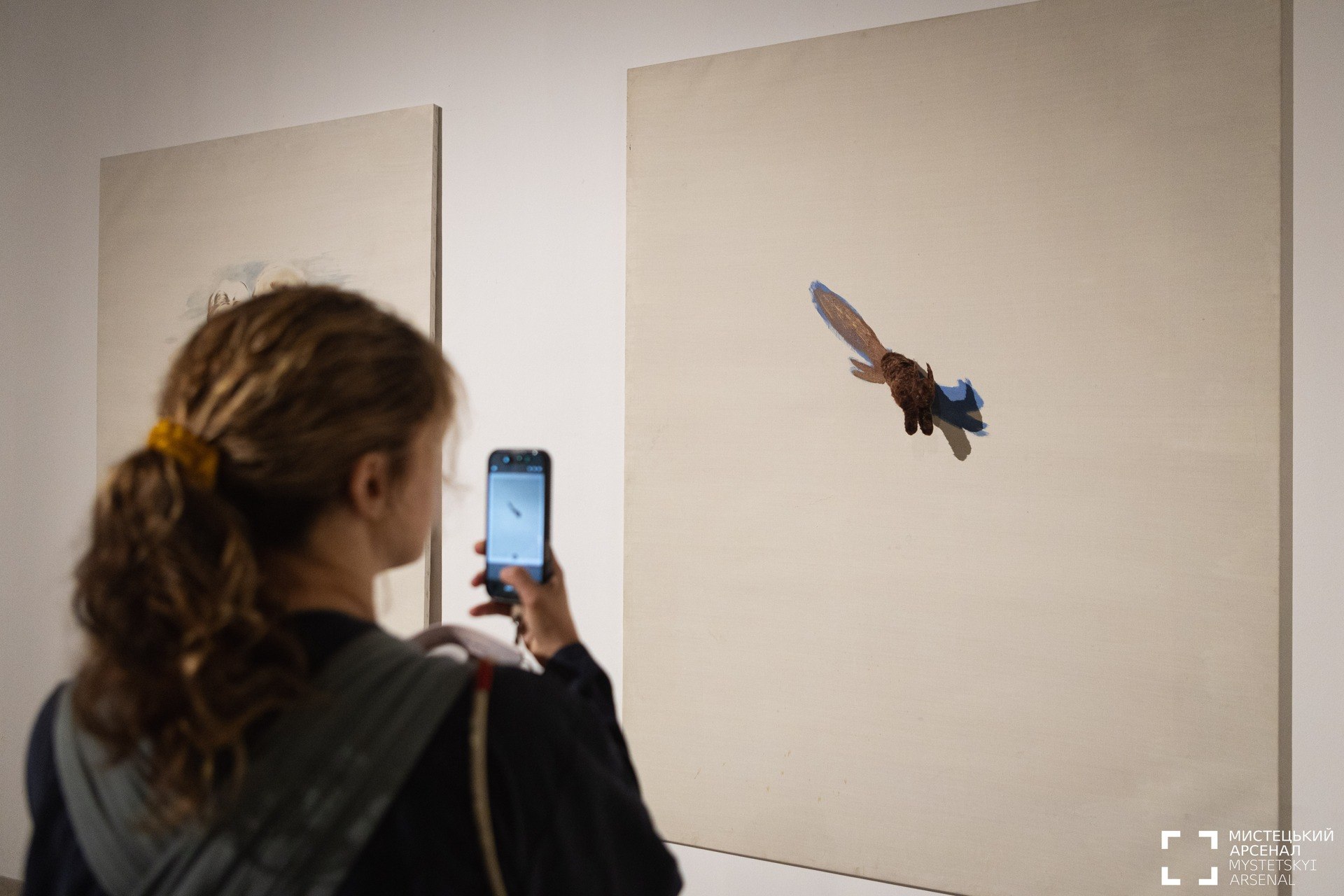 Мистецький арсенал відкриває виставку після атаки, запускає програму