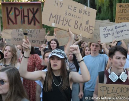 Хвиля протестів в Україні: вимагають повернення Федорова та відставки Сирського