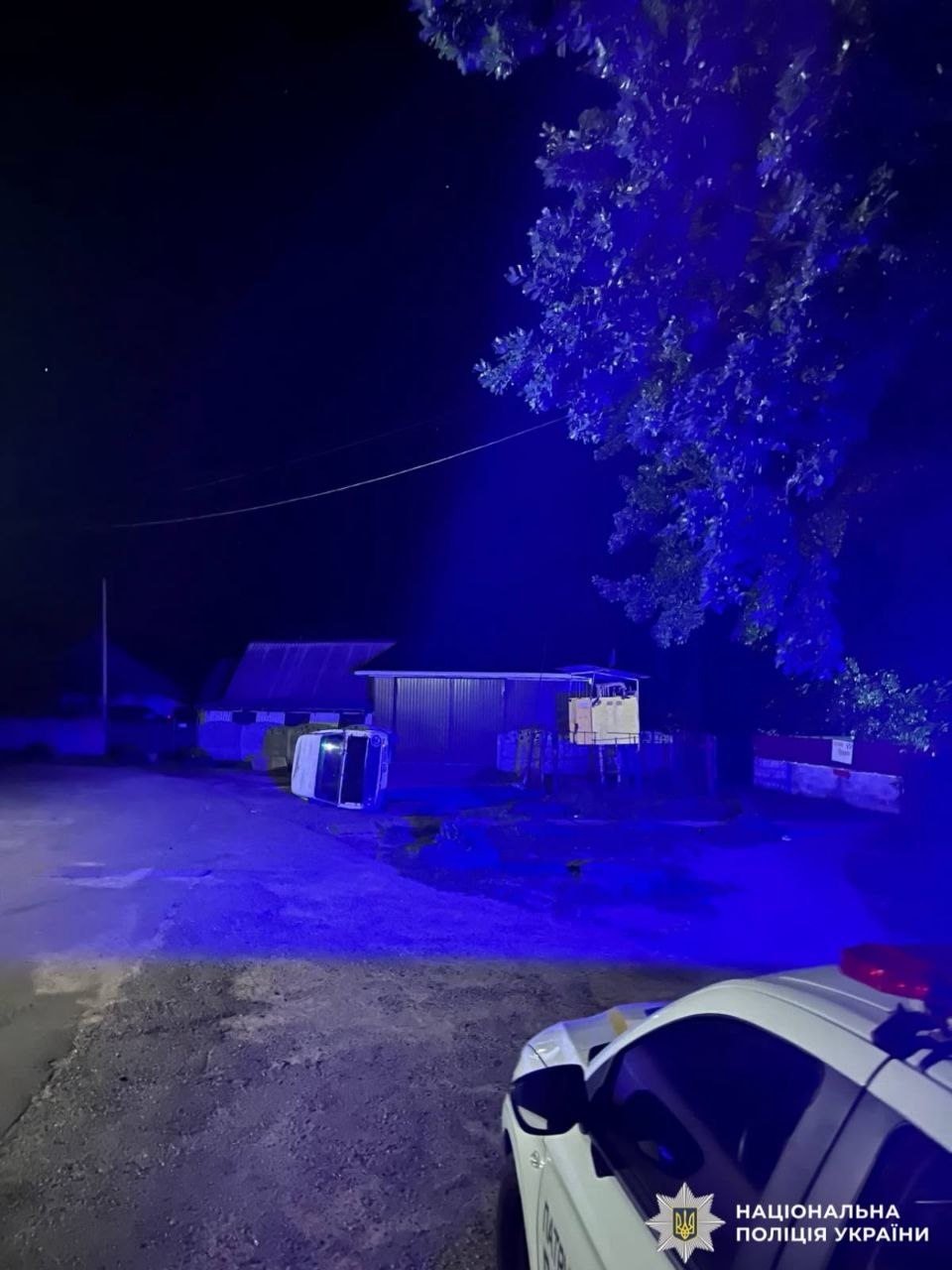 П'яний підліток на ВАЗі скоїв наїзд на трьох людей на зупинці на Київщині
