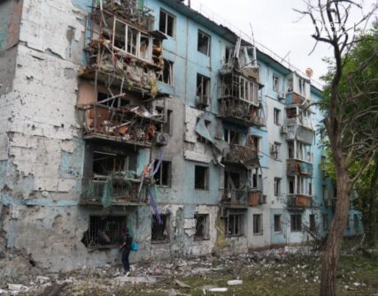 Запоріжжя під ударом: 5 КАБів по житлових кварталах, 18 поранених
