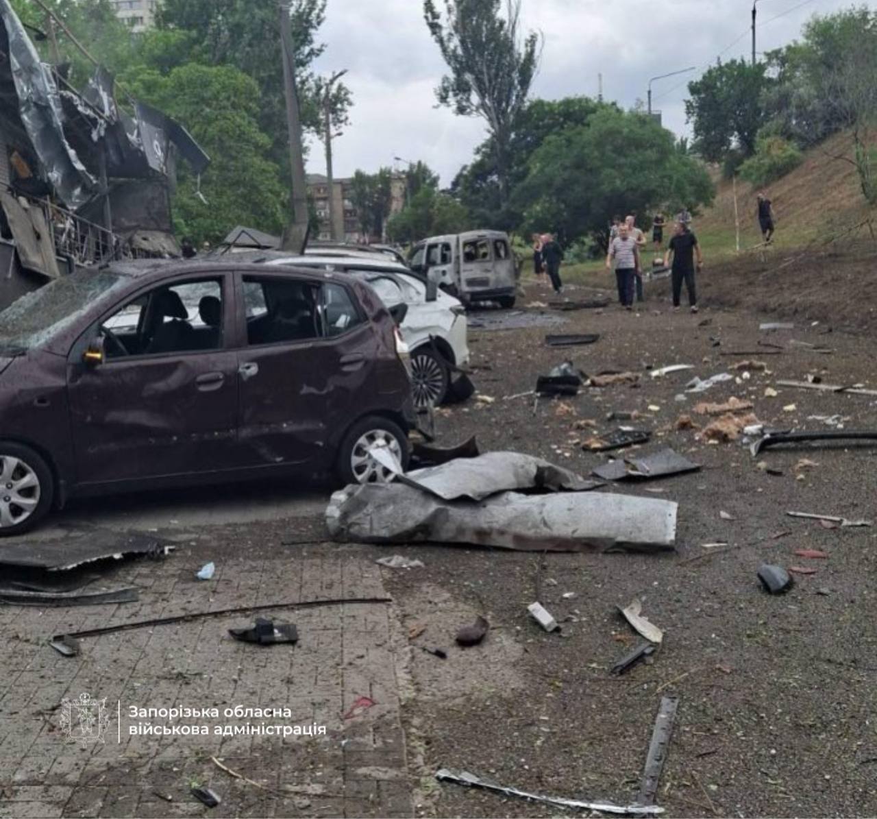 Запоріжжя під ударом: 5 КАБів по житлових кварталах, 18 поранених