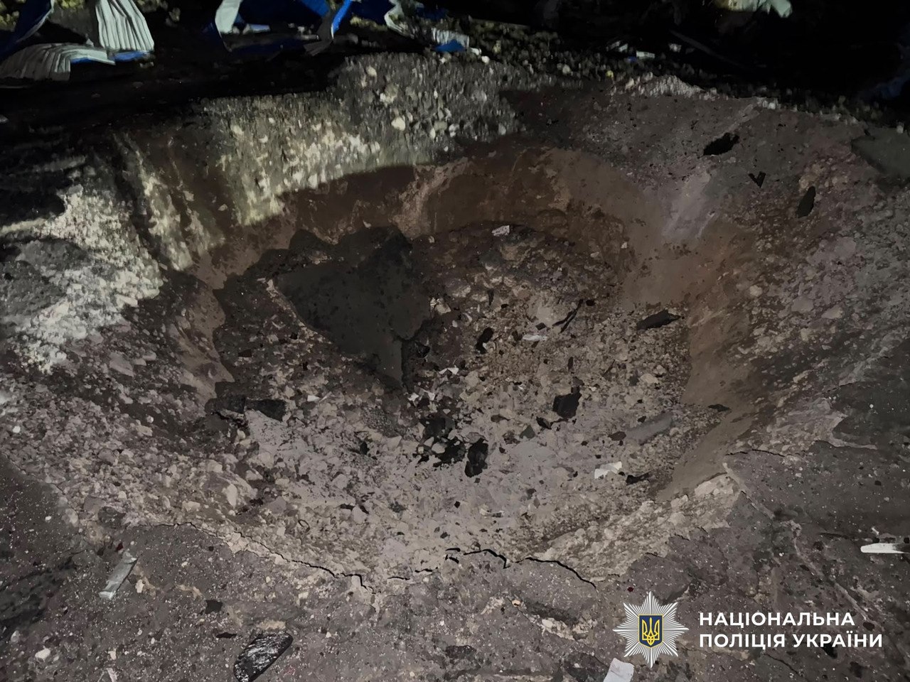 Нічна атака на Київ: троє постраждалих та пожежі у трьох районах столиці