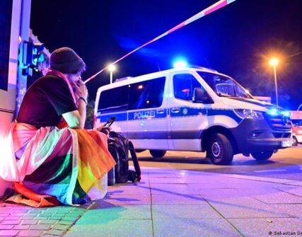 Смертельний напад у Берліні: фургон врізався у натовп на ЛГБТ-параді, є жертви