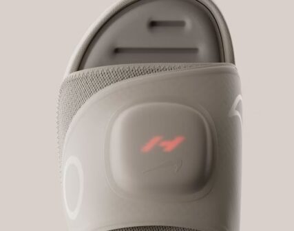 Nike та Hyperice представили «розумні» капці Air Zoom Hyperslide для відновлення