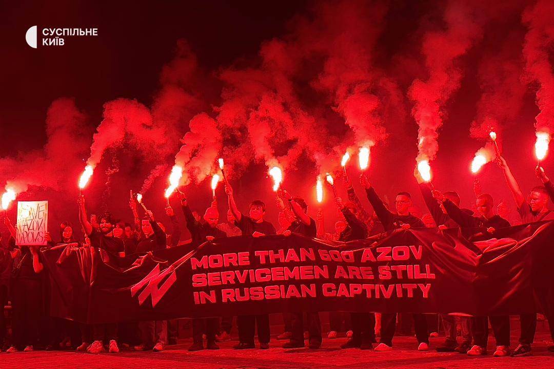У Києві відкрили інсталяцію пам'яті жертв теракту в Оленівці