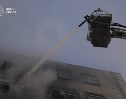 Ракетний удар по Києву 30 липня: загинув чоловік, є поранені та руйнування