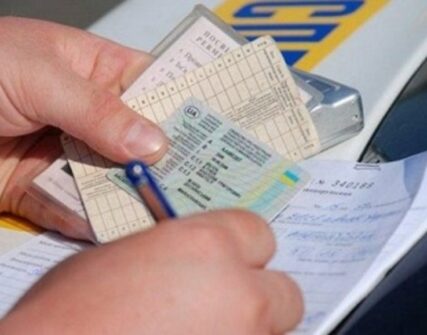 Уряд змінив правила видачі прав: нові строки дії для категорій
