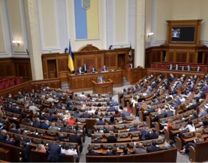 «Слуга народу» отримає двох нових депутатів: хто вони