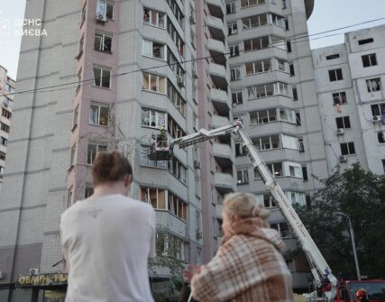 Київ пережив смертоносну ніч: 9 загиблих після ракетного удару РФ