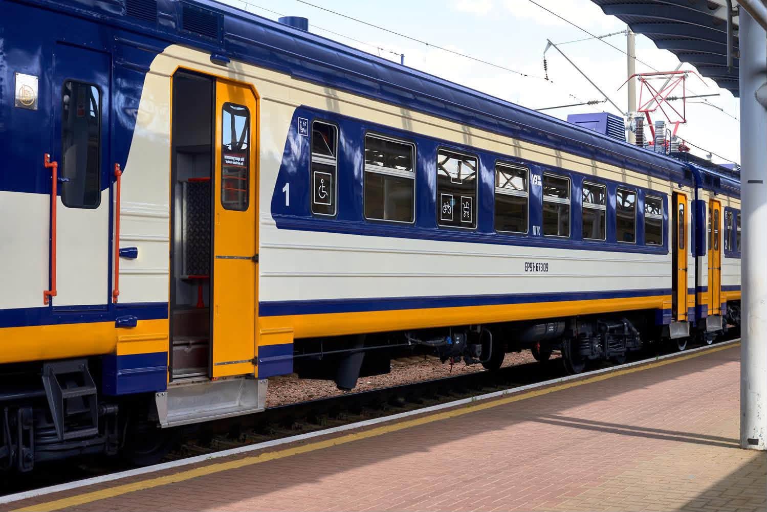 Укрзалізниця запустила 4 нові електропоїзди Київ — Коростень